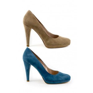 Made in Italy women elegant heel shoes.