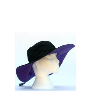 Pia Rossini contrast cotton hat.